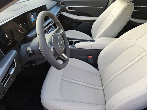 New 2026 Hyundai Sonata SEL FWD image 13