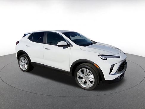 Used 2025 Buick Encore GX Preferred image 2