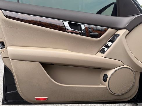 Used 2014 Mercedes-Benz C 250 Sedan image 13