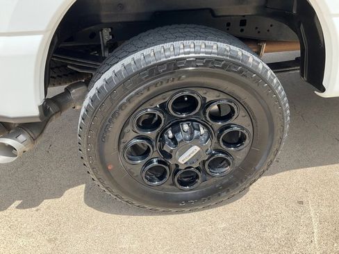 Certified 2025 Ford F250 XLT w/ Black Appearance Package AWD/4WD image 17