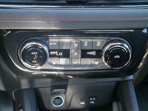 New 2026 Chevrolet TrailBlazer RS w/ Convenience Package AWD/4WD image 23