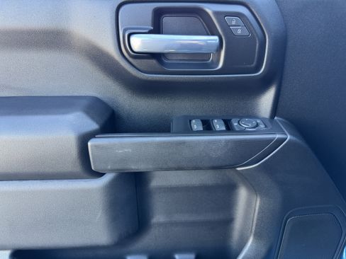 Certified 2022 Chevrolet Silverado 1500 Custom image 9