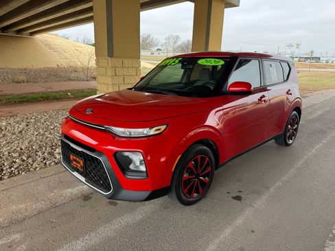 Used 2020 Kia Soul LX image 7