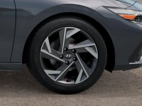 New 2025 Hyundai Elantra Sport image 14