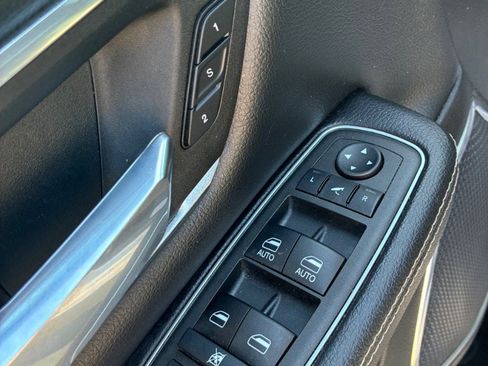 Used 2022 RAM 1500 Laramie w/ Sport Appearance Package image 8