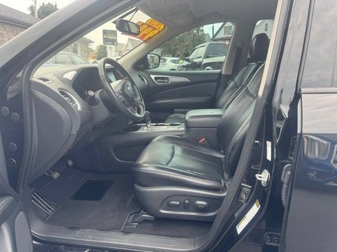 Used 2020 Nissan Pathfinder SL FWD image 8