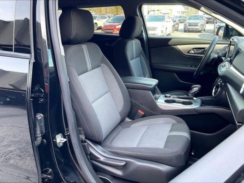 Used 2023 Chevrolet Blazer LT image 7