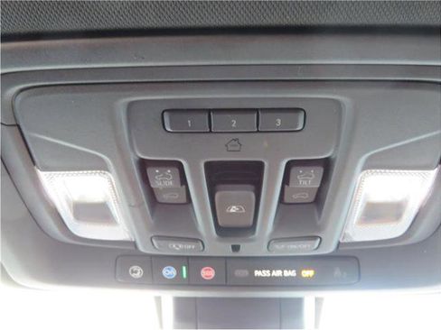 Used 2019 Chevrolet Silverado 1500 High Country w/ High Country Premium Package image 37