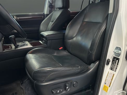 Used 2019 Lexus GX 460 Premium AWD/4WD image 10