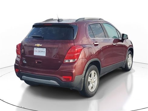 Certified 2017 Chevrolet Trax LT w/ LT Convenience Package image 4