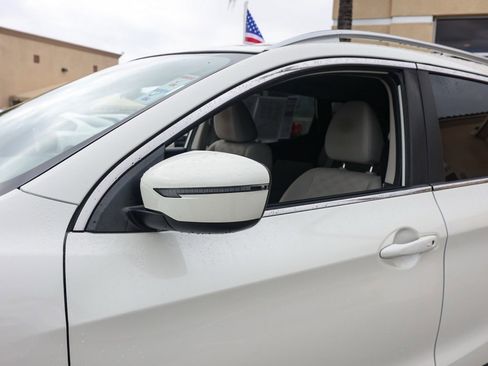 Used 2021 Nissan Rogue Sport SV image 15