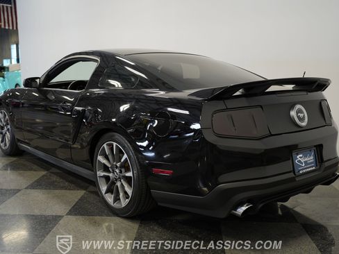 Used 2012 Ford Mustang GT Premium RWD image 10
