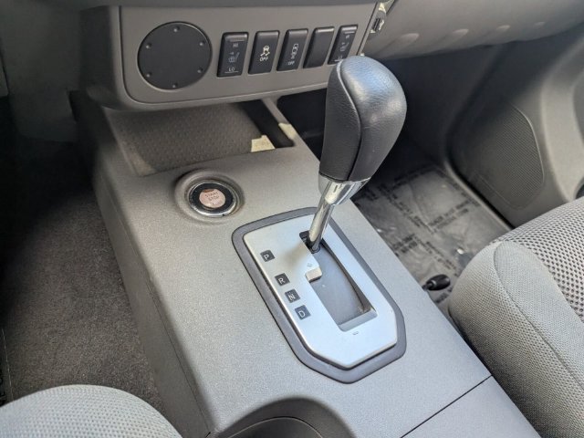 Used 2020 Nissan Frontier SV w/ Midnight Edition Floor Mats RWD image 26