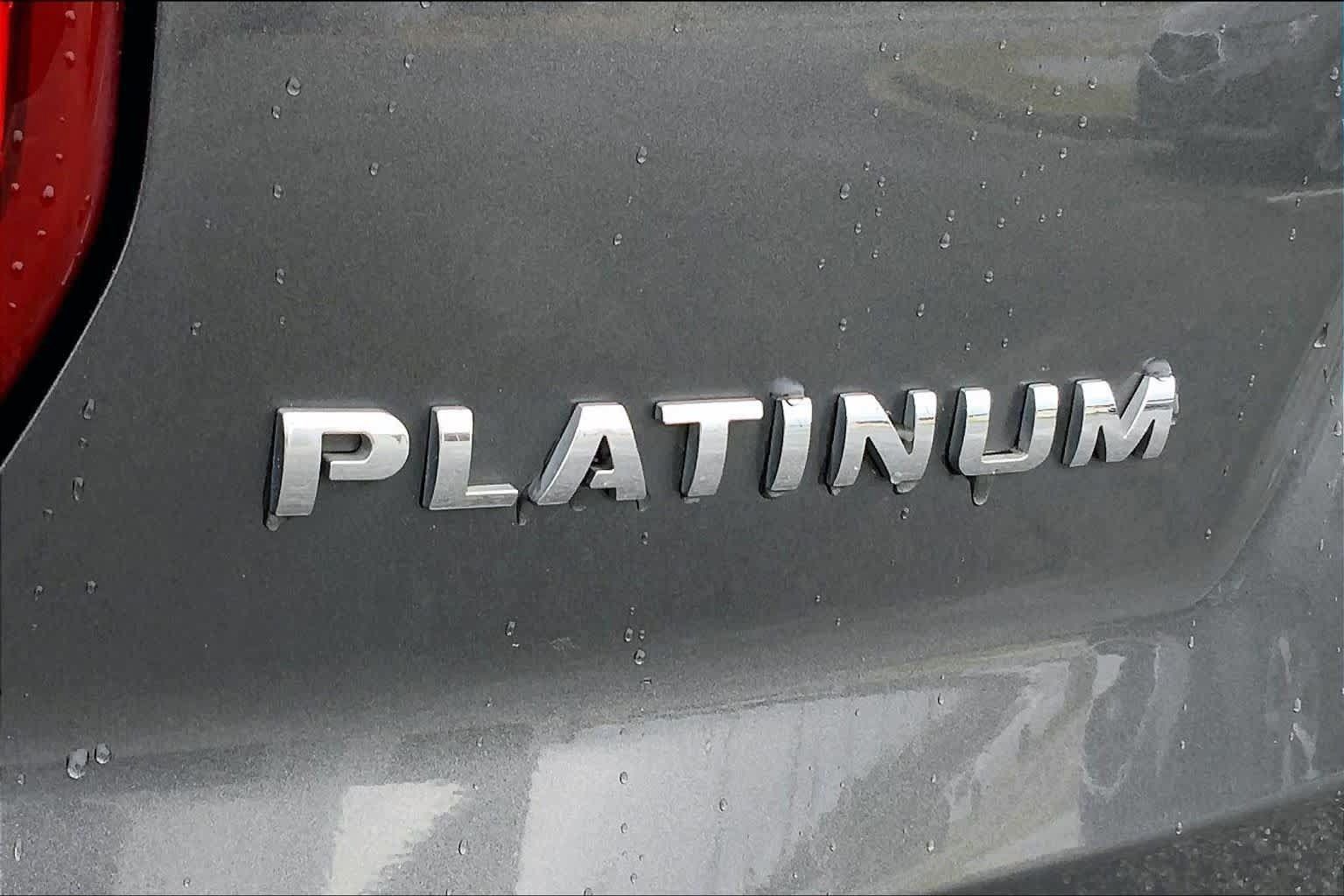 Used 2016 Ford Explorer Platinum AWD/4WD image 33