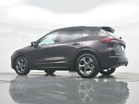 Used 2023 Ford Escape ST-Line w/ Tech Pack #1 FWD image 38