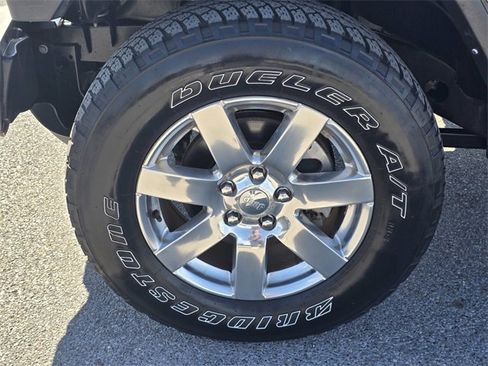 Used 2022 Jeep Wrangler Unlimited Sahara w/ Safety Group image 10