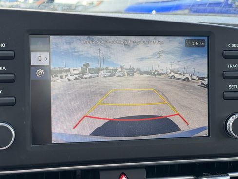 New 2025 Hyundai Elantra Hybrid FWD image 21