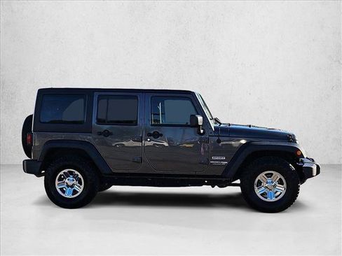 Used 2018 Jeep Wrangler Unlimited Sport w/ Connectivity Group image 4