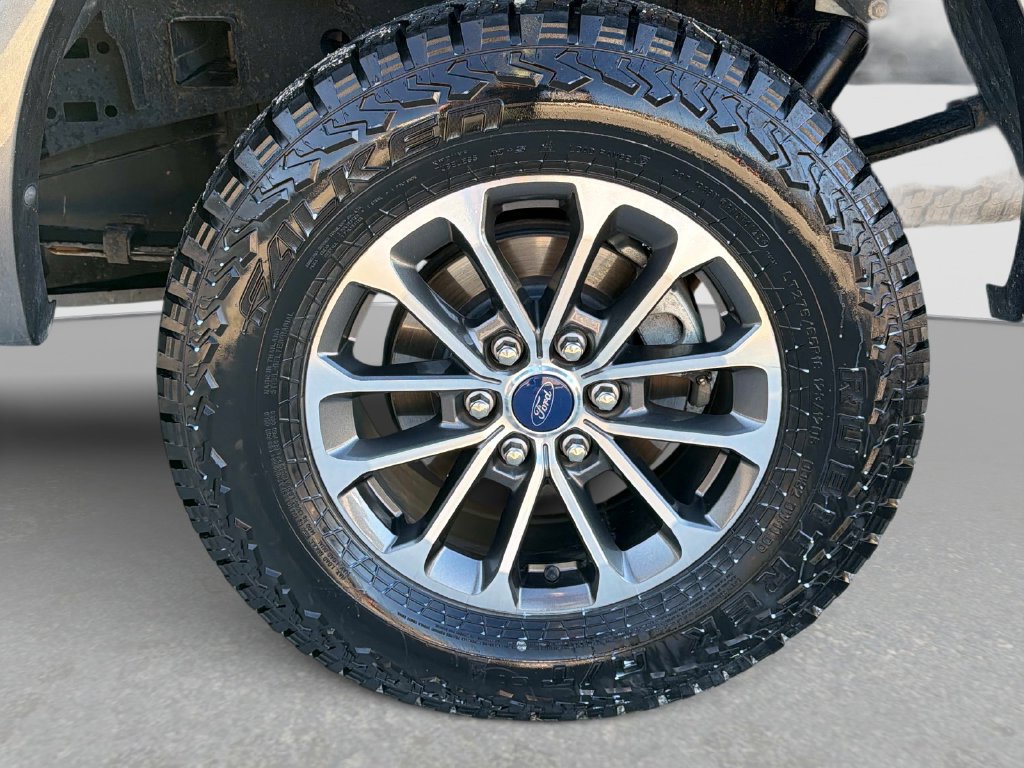 Used 2020 Ford F150 XLT w/ Equipment Group 302A Luxury AWD/4WD image 13