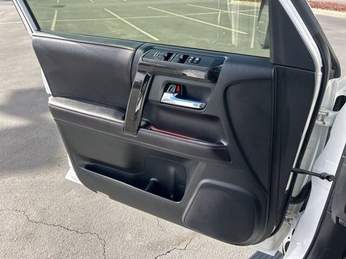 Used 2017 Toyota 4Runner TRD Off-Road image 27