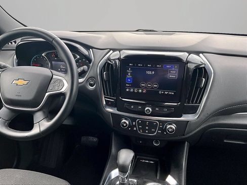 Used 2023 Chevrolet Traverse LT AWD/4WD image 7
