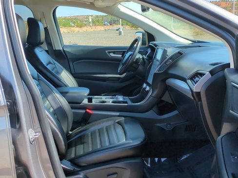 Used 2021 Ford Edge SEL w/ Convenience Package AWD/4WD image 30