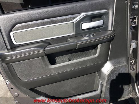 Used 2020 RAM 3500 Big Horn w/ Level 2 Equipment Group image 17