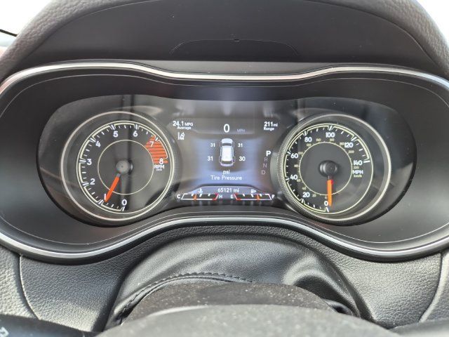 Used 2021 Jeep Cherokee Limited AWD/4WD image 14
