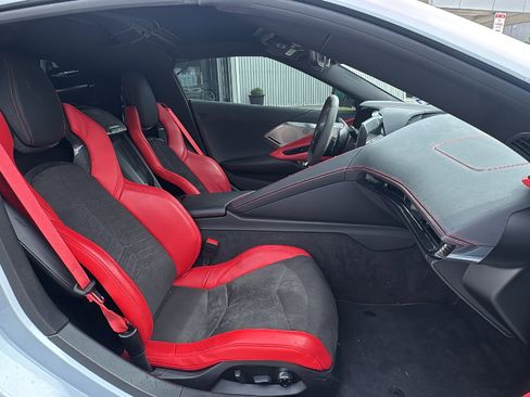 Used 2023 Chevrolet Corvette Stingray Preferred Cpe w/ Z51 Performance Package RWD image 26