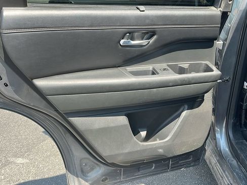 Used 2023 Nissan Pathfinder Platinum AWD/4WD image 20