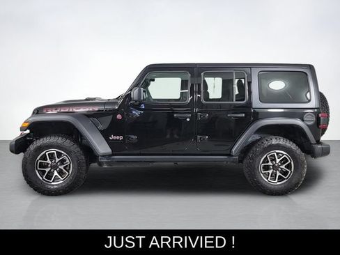 Used 2026 Jeep Wrangler Unlimited Rubicon AWD/4WD image 6
