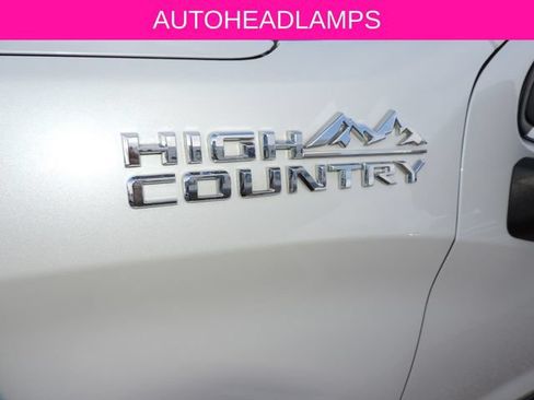 Used 2020 Chevrolet Silverado 1500 High Country w/ Technology Package AWD/4WD image 13