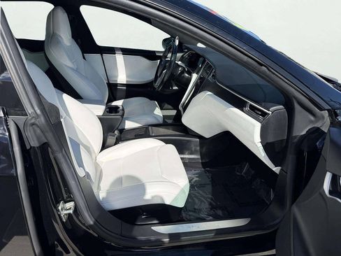 Used 2017 Tesla Model S 75 RWD image 12