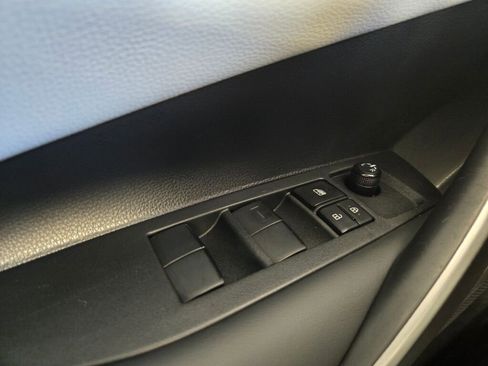 Used 2024 Toyota Corolla SE w/ SE Package image 19