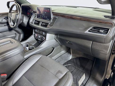 Used 2021 Chevrolet Tahoe Z71 w/ Rear Media and Nav Package AWD/4WD image 31
