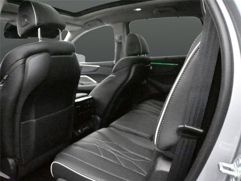 Certified 2026 Acura MDX SH-AWD w/ Advance Package image 8