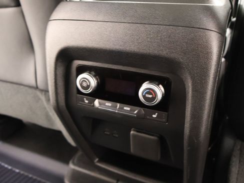 Used 2026 GMC Acadia AT4 w/ Luxury Package AWD/4WD image 17