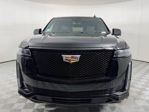 Used 2024 Cadillac Escalade Sport image 12