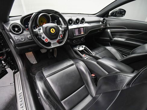 Used 2015 Ferrari FF Black image 12