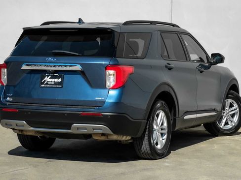 Used 2020 Ford Explorer XLT w/ Equipment Group 202A image 8