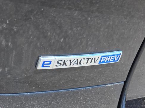 Used 2024 MAZDA CX-90 Plug-In Hybrid w/ Preferred image 16