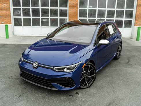Used 2024 Volkswagen Golf R AWD/4WD image 2