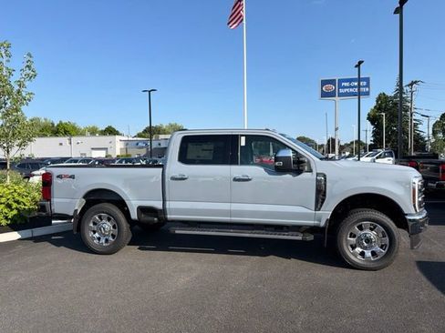New 2026 Ford F250 Lariat w/ Chrome Package AWD/4WD image 2