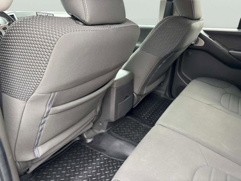 Used 2019 Nissan Frontier PRO-4X image 16