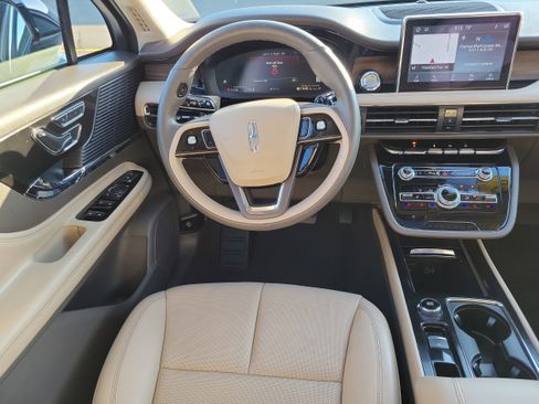 Used 2022 Lincoln Corsair Reserve w/ Equipment Group 201A image 14