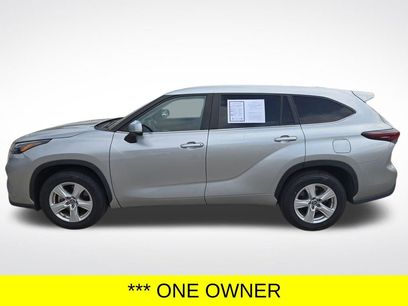 Used 2024 Toyota Highlander LE