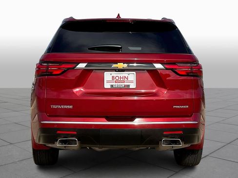 Used 2022 Chevrolet Traverse Premier image 4