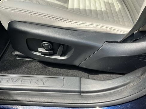 Used 2023 Land Rover Discovery Sport S AWD/4WD image 30