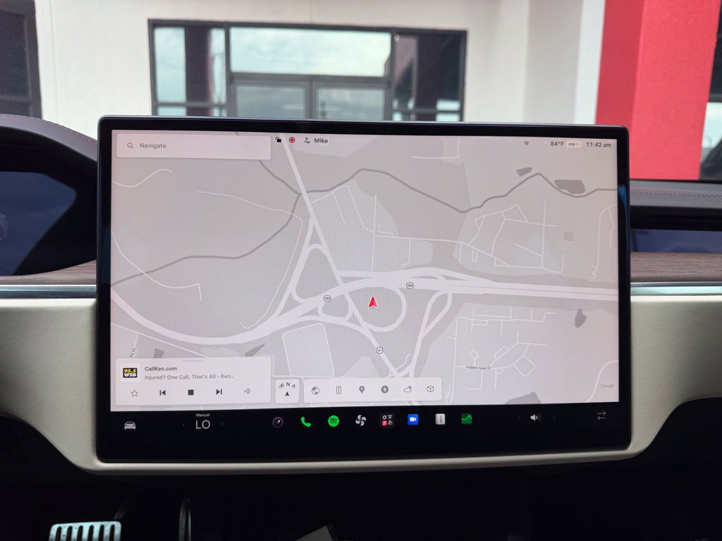 Used 2022 Tesla Model S AWD/4WD image 16