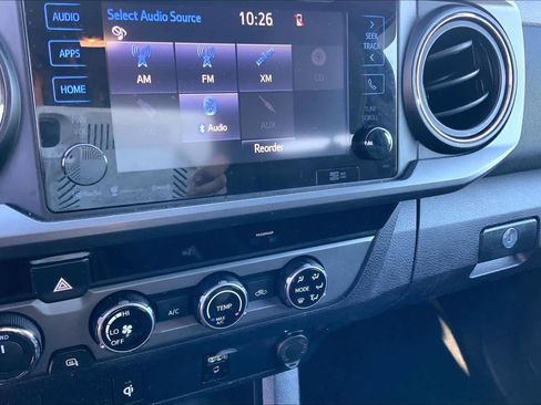 Used 2017 Toyota Tacoma TRD Sport w/ Tow Package (A/T) image 35